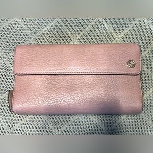 Gucci Pink Leather Women's Clutch